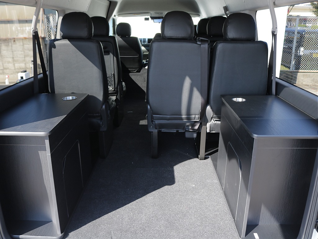 トランクルームには荷物置きにもなり大きい荷物でも載せられるラゲッチスペースも作り出せちゃいます♪
