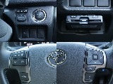 プッシュスタート・ETC・ステアリングスイッチなど運転するうえで嬉しい装備が充実しております♪