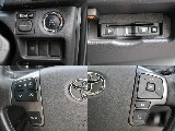 プッシュスタート・ETC・ステアリングスイッチなど運転するうえで嬉しい装備が充実しております♪