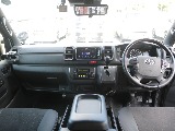 運転席周りも使用感が少なくきれいな状態です！！操作性がしやすい車両になっております！！