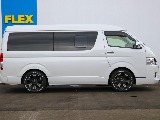便利なパワースライドドアになっております♪大きい荷物を入れるときや乗り降りも楽々できちゃいますね！！