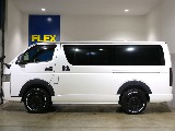 運転中などの換気に役立つ小窓付きです！！両サイドについております！！
