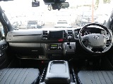 内装もダークプライムⅡ専用になっております！運転席周りが高級感もありかっこよく仕上がっております♪