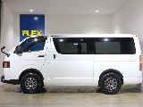 大変便利なパワースライドドア付きです！！荷物の出し入れや乗り降りも楽々できちゃいます！！