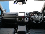 運転席周りも使用感が少なくきれいな状態です！！操作がしやすい標準ボディになっております！！