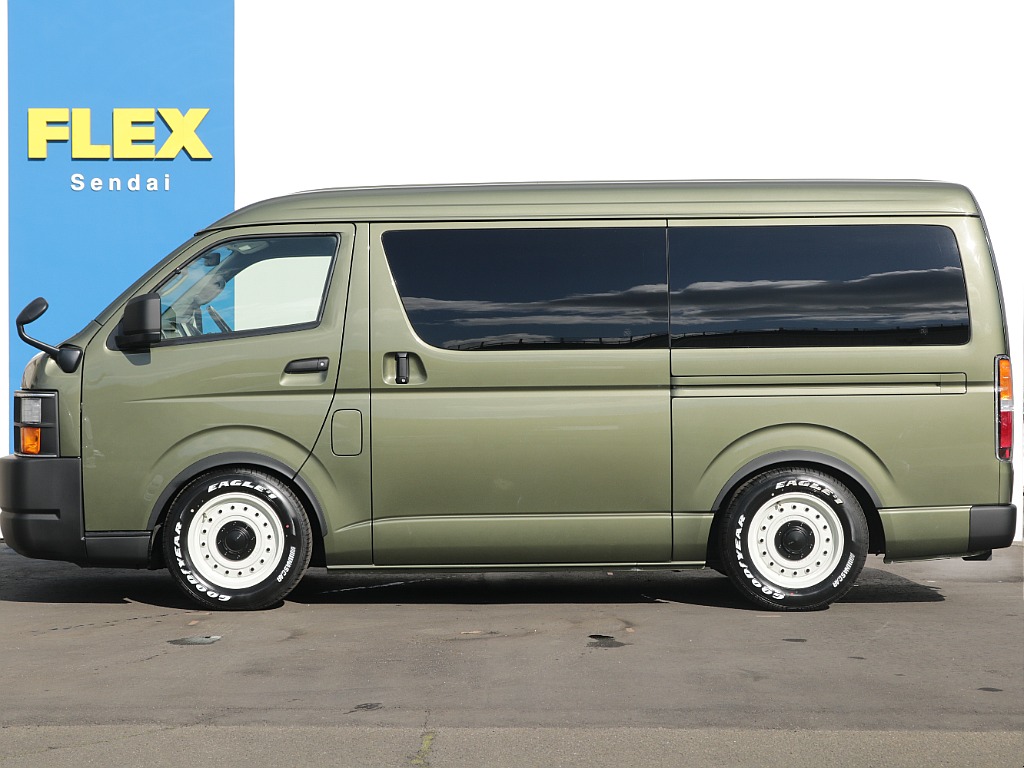 便利な片側パワースライドドア付きで荷物の出し入れも乗り降りも楽々できちゃいます♪