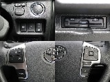 プッシュスタート・ETC・ステアリングスイッチなど運転するうえで嬉しい装備が充実しております！！