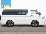 運転中や車中泊の際役立つ小窓付き！！３段階でロックが掛かるようになっております♪