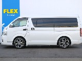 運転中などに役立つ両側小窓付き！！開閉は3段階でっロックが掛かるようになっております！！