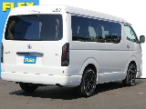 断熱施工もされているお車になりますので日本全国、どこでも快適に過ごせるキャンピングカーになっております♪
