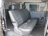 2列目もシートカバー装着済み！！汚れや劣化の緩和にもなりお手入れもしやすくなります♪