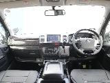 内装はダークプライム専用になっており高級感あるかっこいい仕様になっております！！