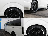 デルフィーノラインオーバーフェンダー装着済み！！ローダウンの視覚効果や飛び石などから車体を守ってくれます！！