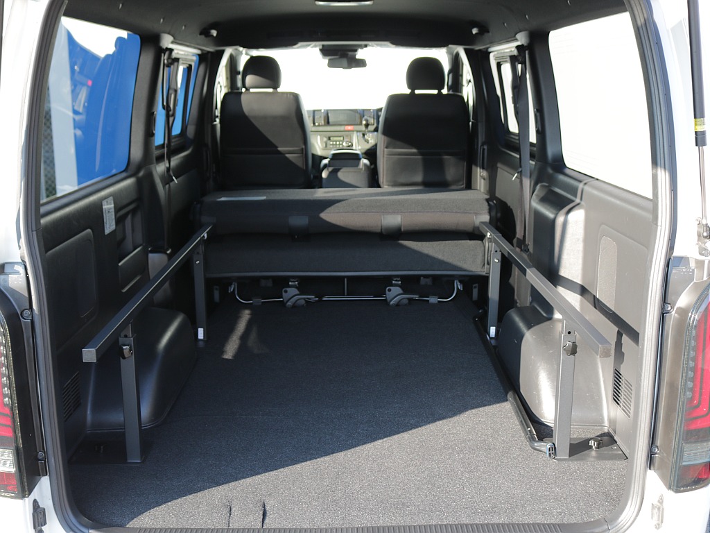 ベットキットは取り外し可能！！広大なラゲッチスペースも作れちゃいます♪