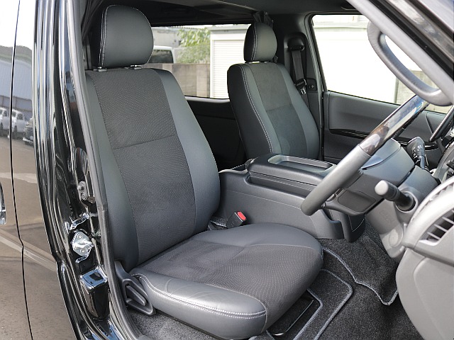 ダークプライム専用シート！ハーフレザーシート付き！座り心地もよくコンディションもグッド♪