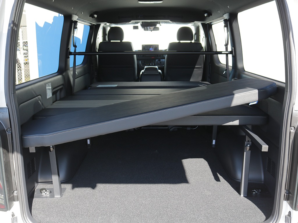 オリジナルベットキットタイプⅡ装着済み！！車中泊やアウトドアにも楽々行けちゃいますね♪