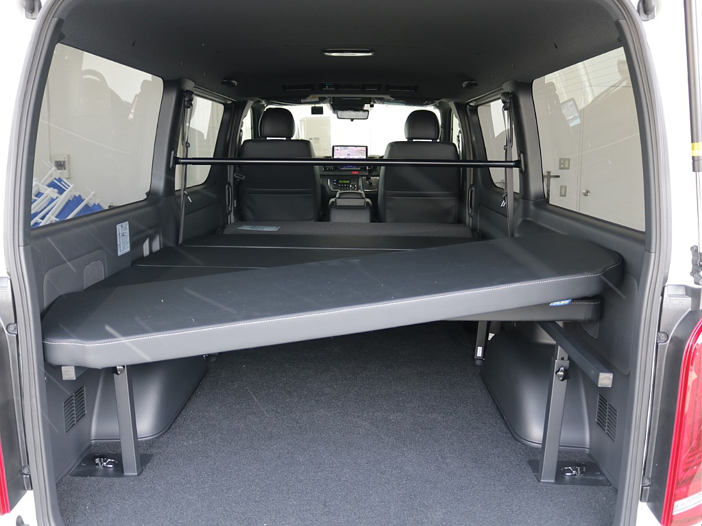 オリジナルベットキットタイプⅡ装備済み！！車中泊やアウトドアはもちろんお仕事にも使えちゃいます♪