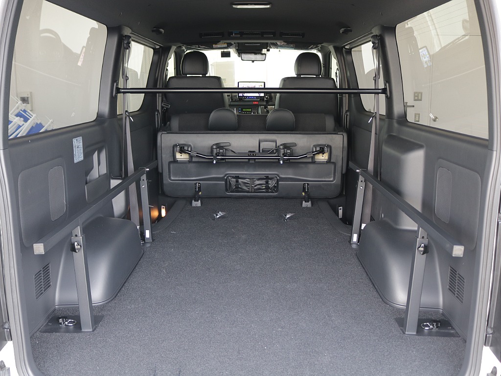 取り外しも可能になっておりますので大きい荷物も楽々載せられるラゲッチスペースも確保可能です！！