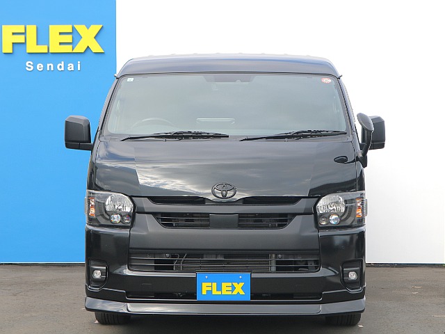 ブラックで統一されたカスタムが満載の一台！！内外装ともにカスタムてんこ盛り車両になっております♪