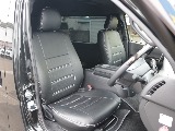 ダークプライムⅡ専用のハーフレザーシート付きでコンデションもグッドです♪
