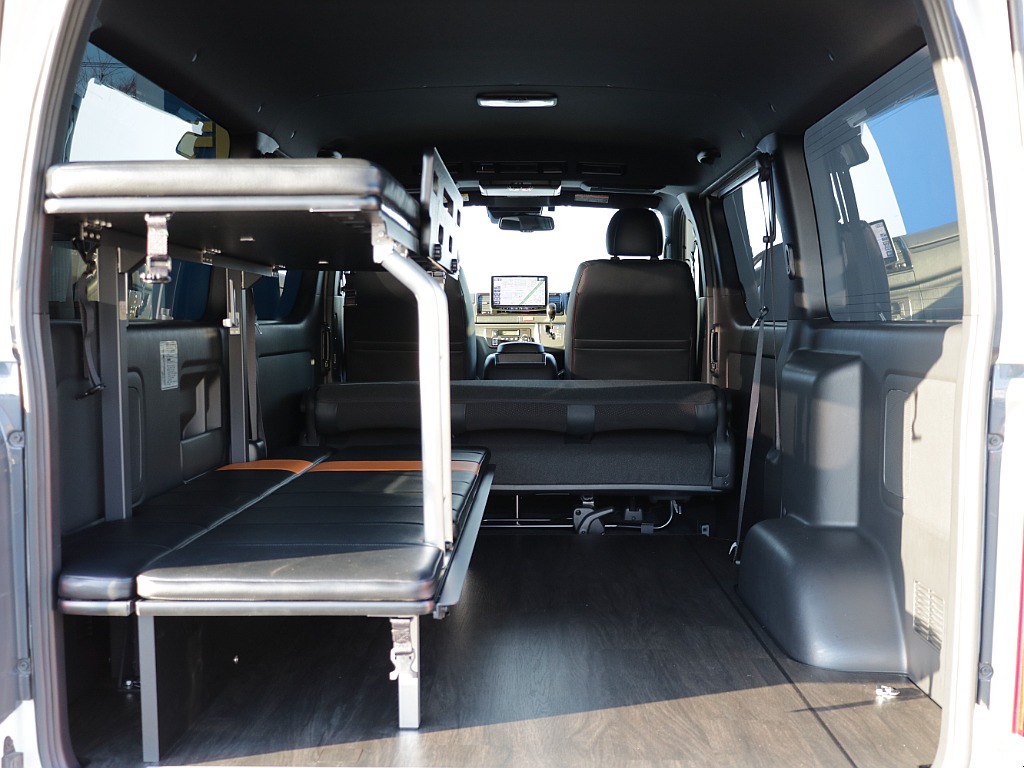 オグショーの2段ベットキット搭載！！車中泊やアウトドアなどもできて荷物も置けちゃいます♪