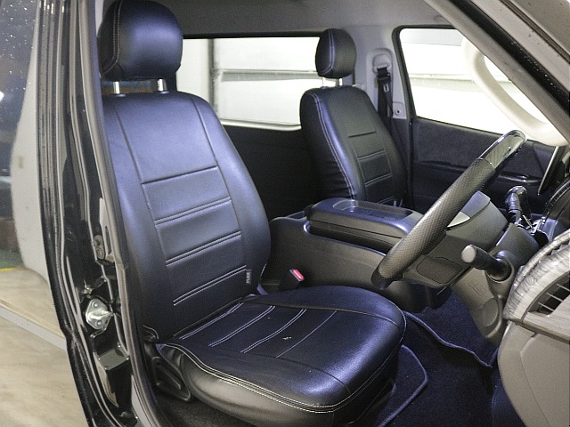 黒革調シートカバー！