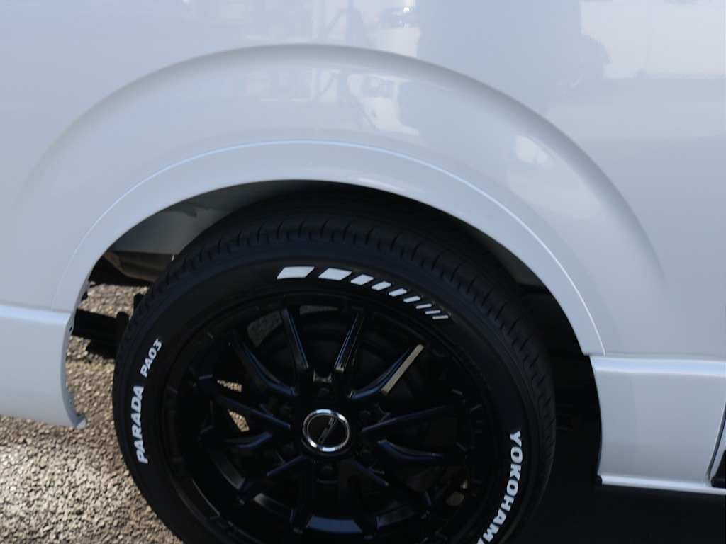 デルフィーノラインオーバーフェンダー