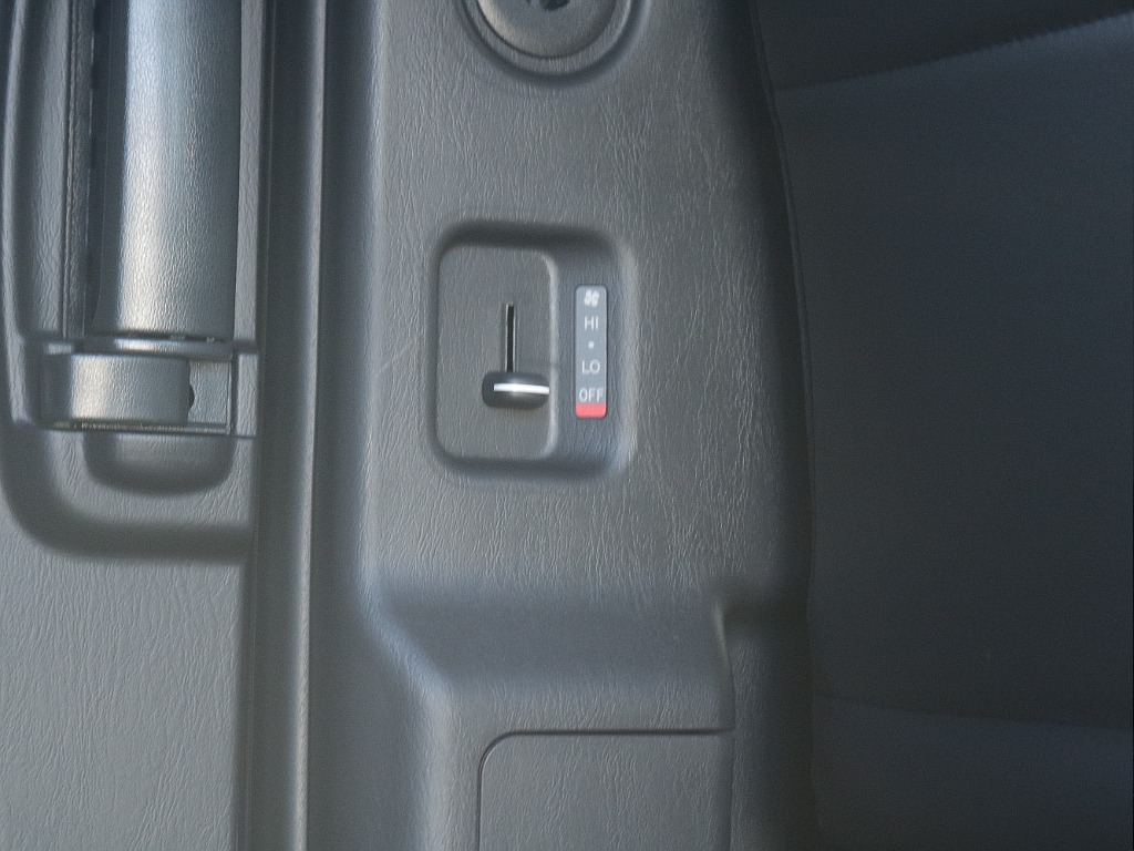 トヨタ ハイエースバン(24枚目)