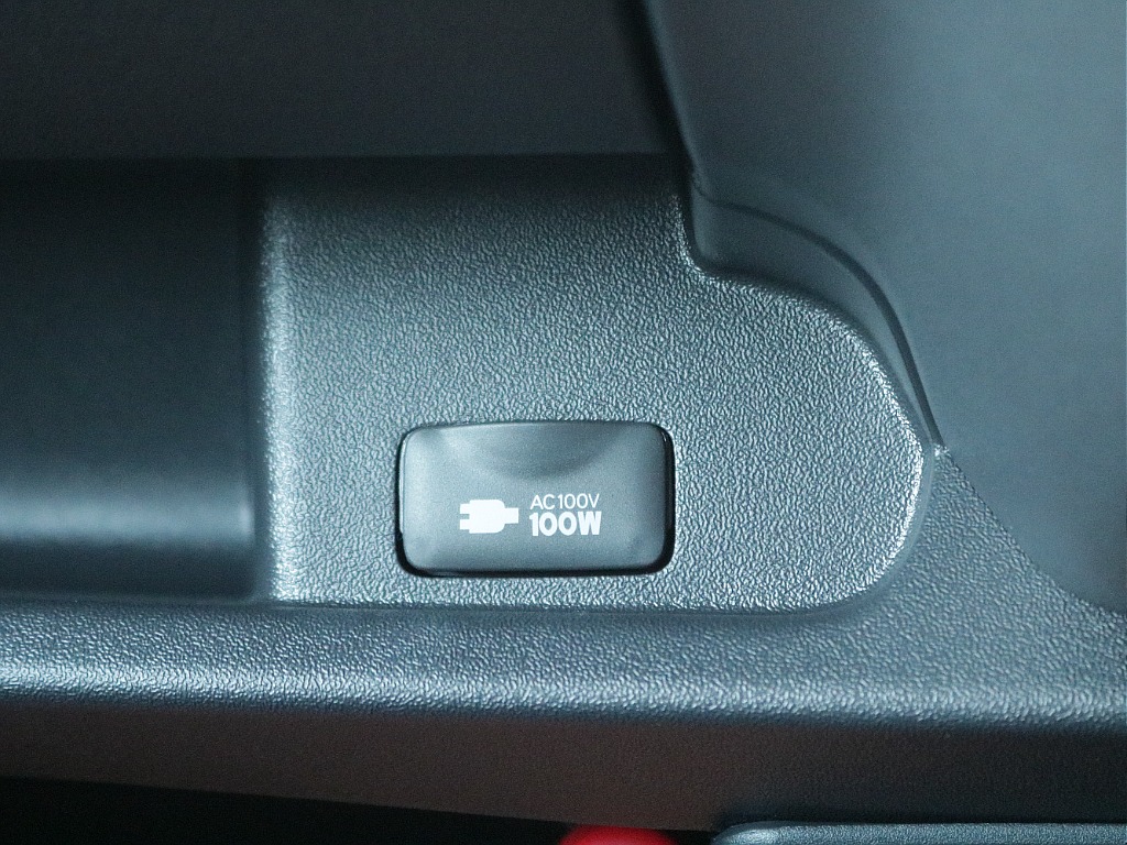 トヨタ ハイエースバン(30枚目)