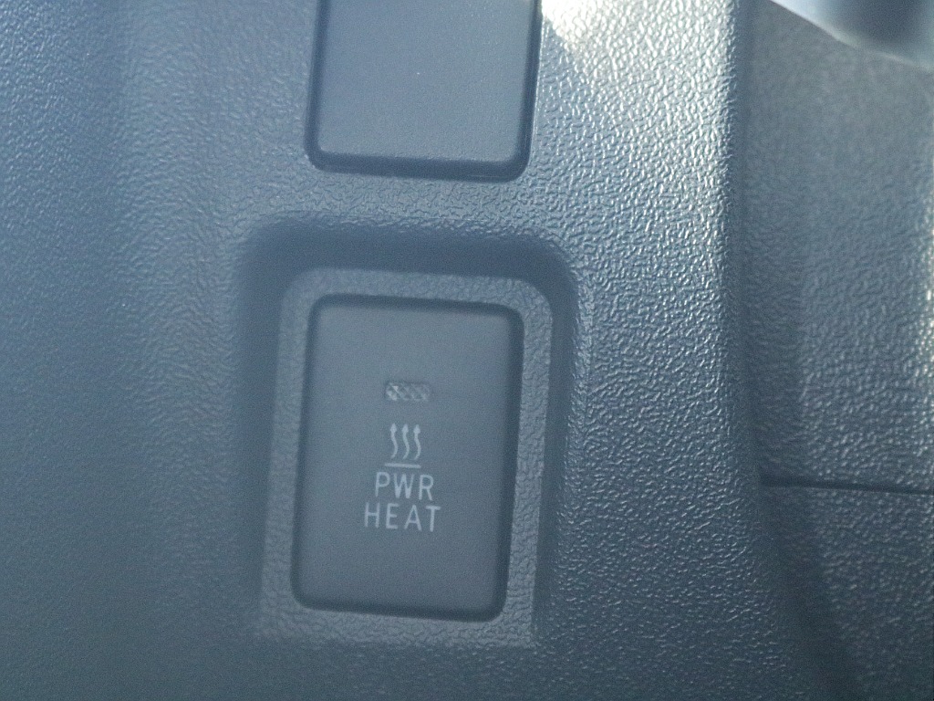 トヨタ ハイエースバン(34枚目)