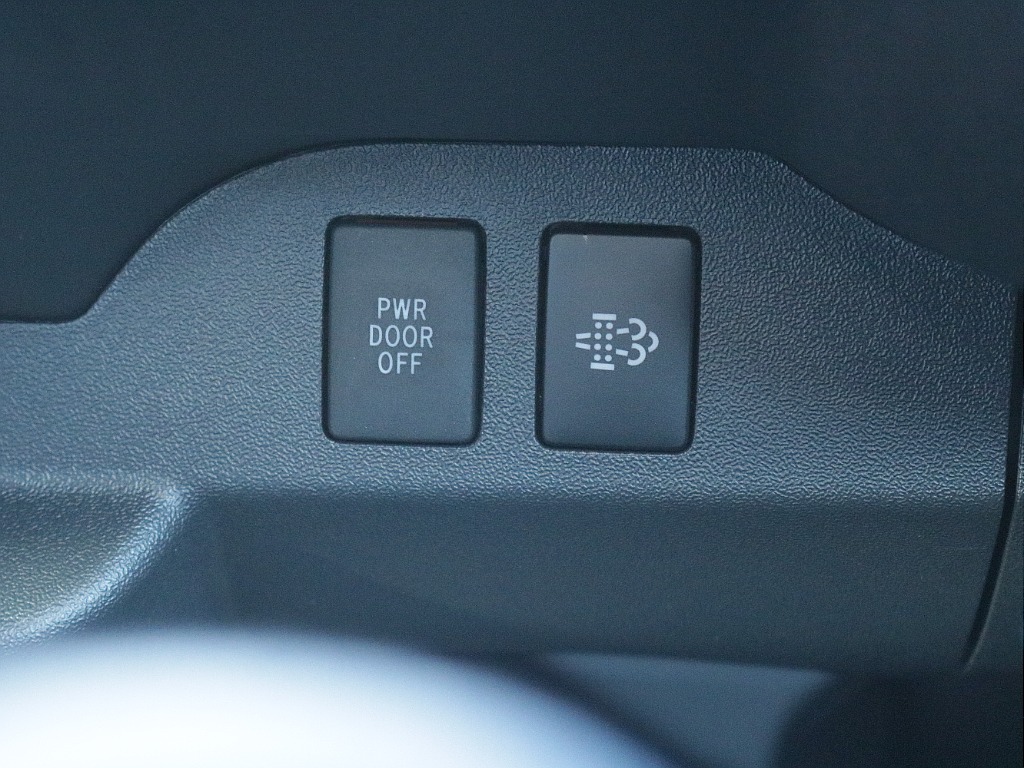 トヨタ ハイエースバン(35枚目)