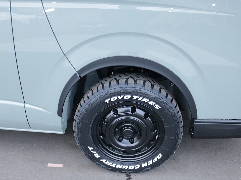 デルフィーノライン　オーバーフェンダー装着済み！！オフロードカスタムにピッタリですね♪