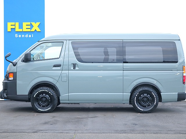 大変便利なパーワースライドドアになっております！！乗り降りや荷物の出し入れなども楽々できちゃいます♪