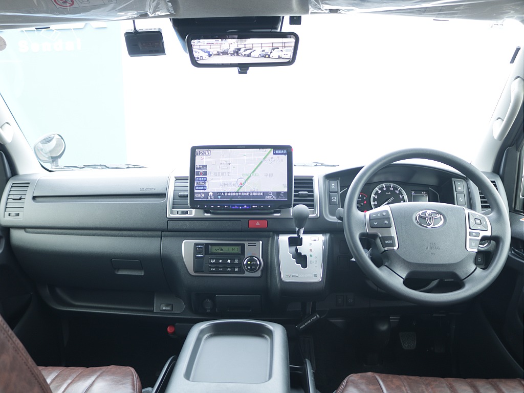 アルパインビックX11インチナビ＆連動ドラレコ装着予定！運転席周りも未使用車になっているのでとてもきれいな状態になっております！！