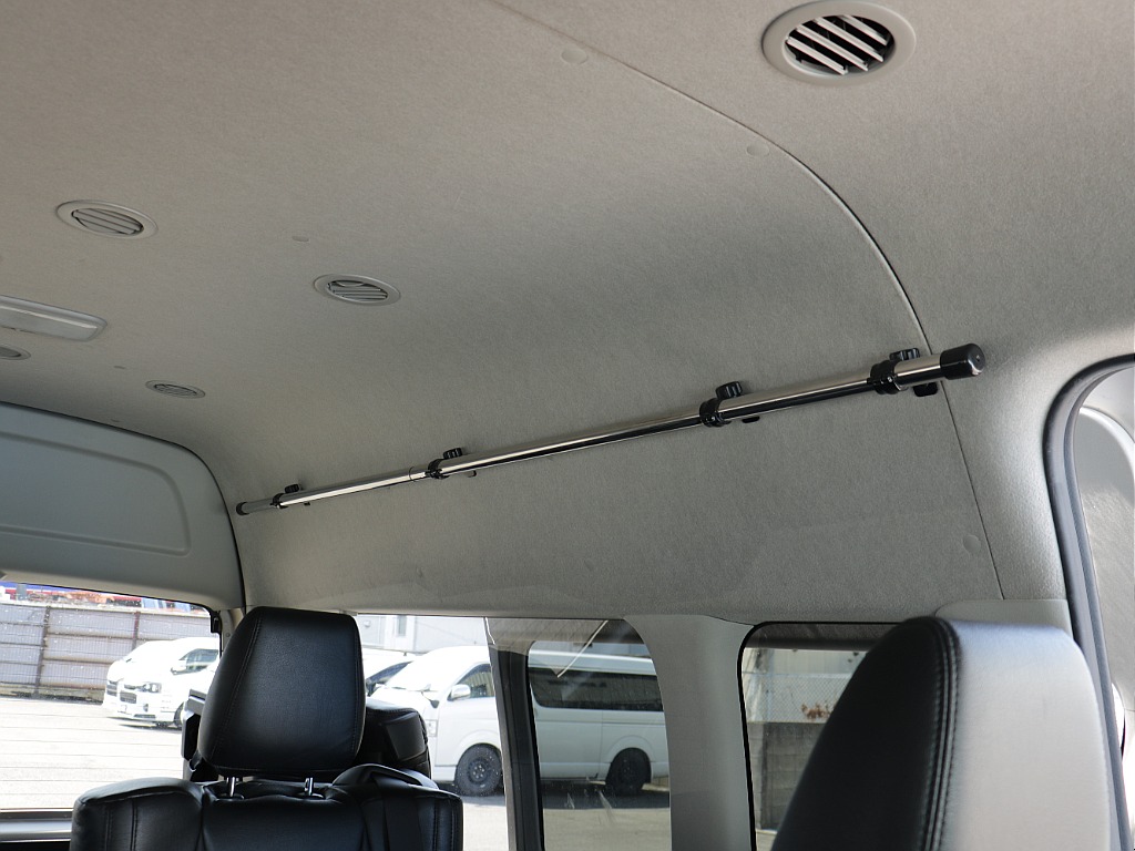 サイドバーも装着されておりますので日用品をぶら下げることもできて色々なことに使えちゃいます♪