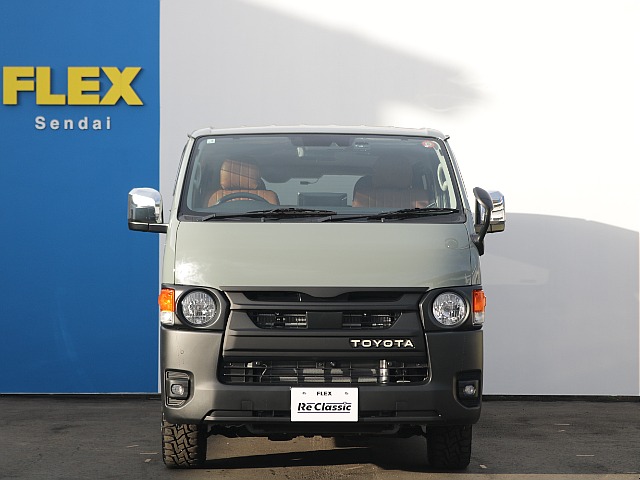 普段使いが非常にしやすいオフロードスタイルでベットキットも装備されているので車中泊にもピッタリな一台です♪