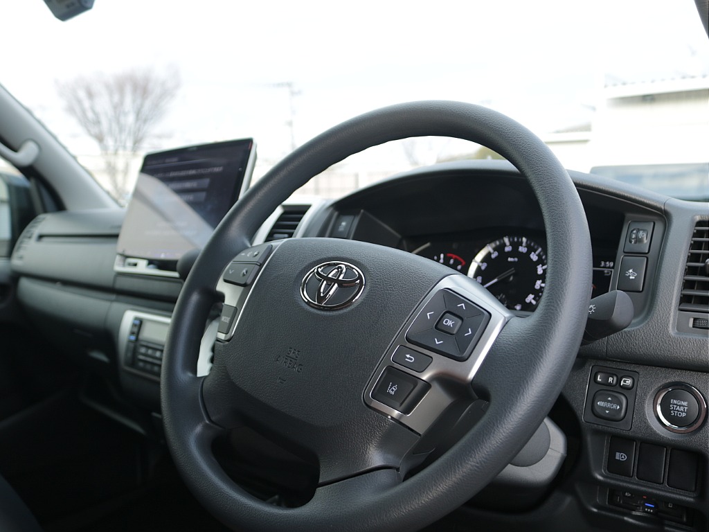 アルパインビックX11インチナビ＆連動ドラレコ装着予定！運転席周りも未使用車になっているのでとてもきれいな状態になっております！！