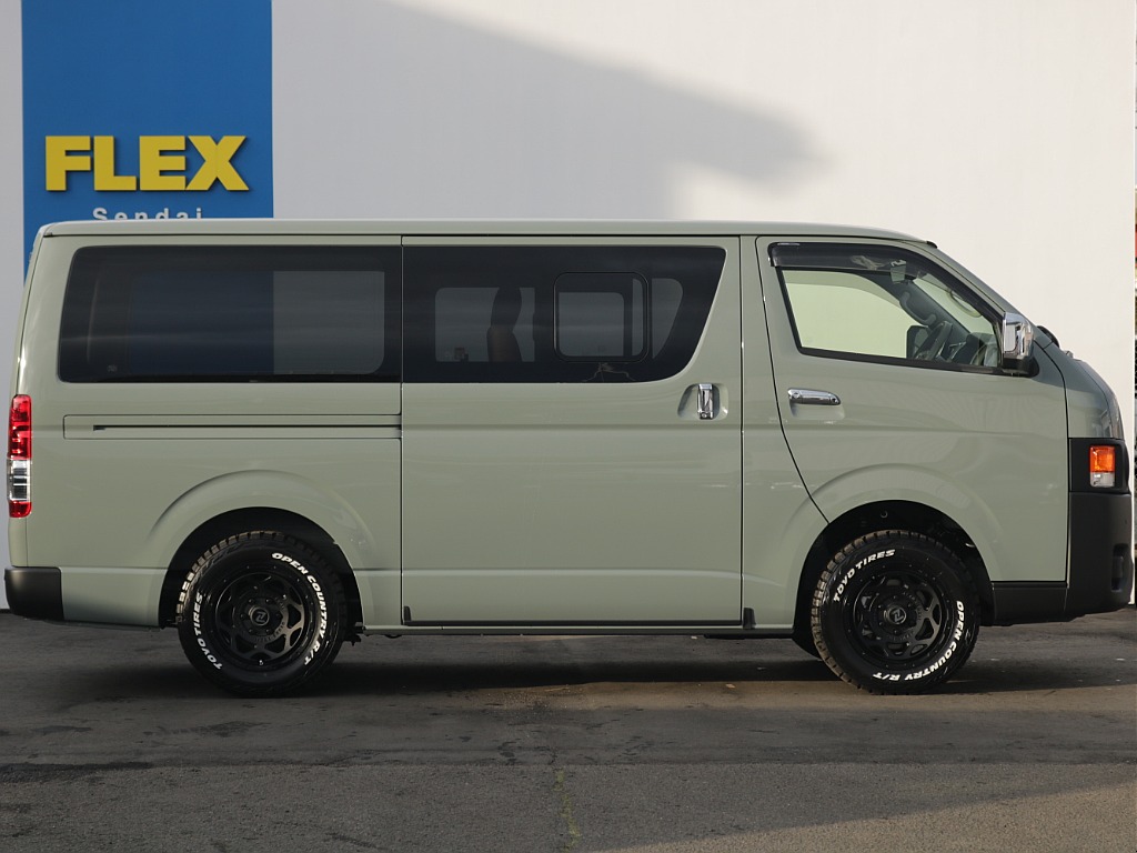 クラシックシートカバーブラウンも装着しておりお洒落度がアップ♪さらに汚れや劣化対策にもなります！！