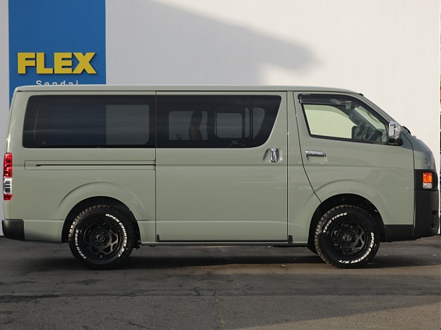 クラシックシートカバーブラウンも装着しておりお洒落度がアップ♪さらに汚れや劣化対策にもなります！！