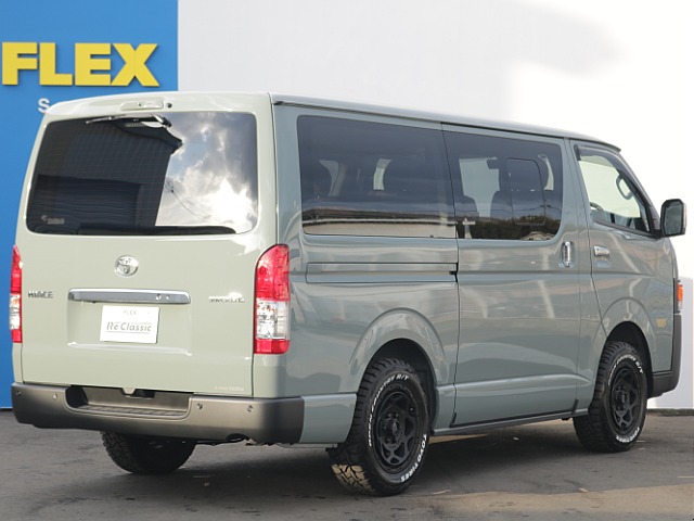 東北最大級のハイエース専門店！展示台数は常時４０台以上！