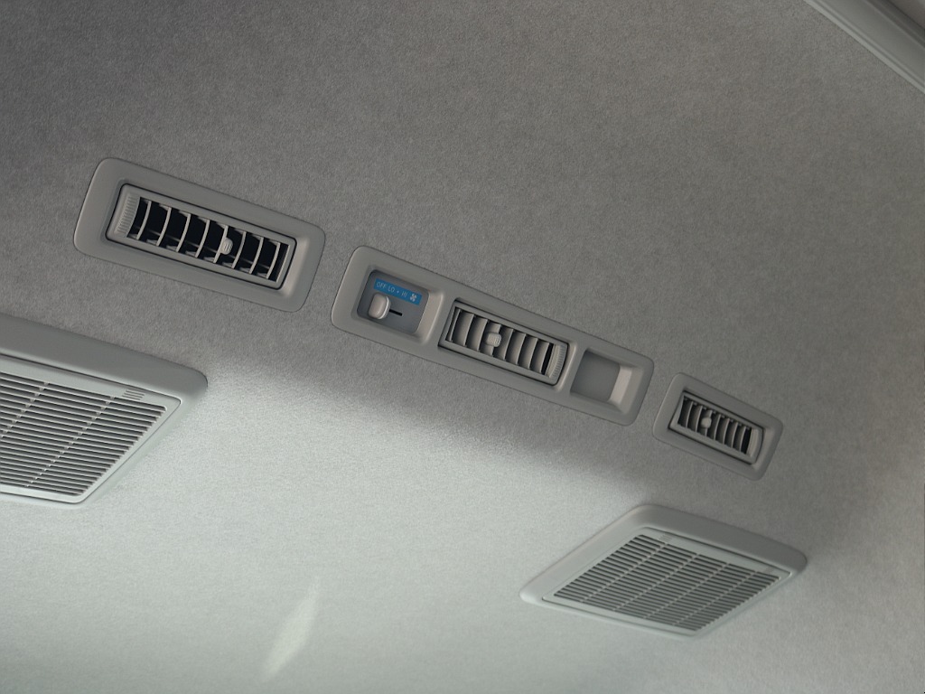 仙台店公式ｌｉｎｅアカウントができました！ＩＤ　＠３２０ｙｔｙａｔ　で検索し追加ご登録お待ちしております♪