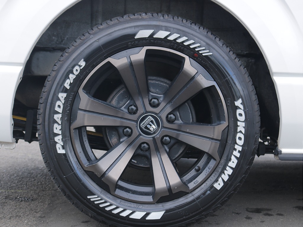 バルベロ　17インチAW＆ヨコハマパラダタイヤ装着済み！！