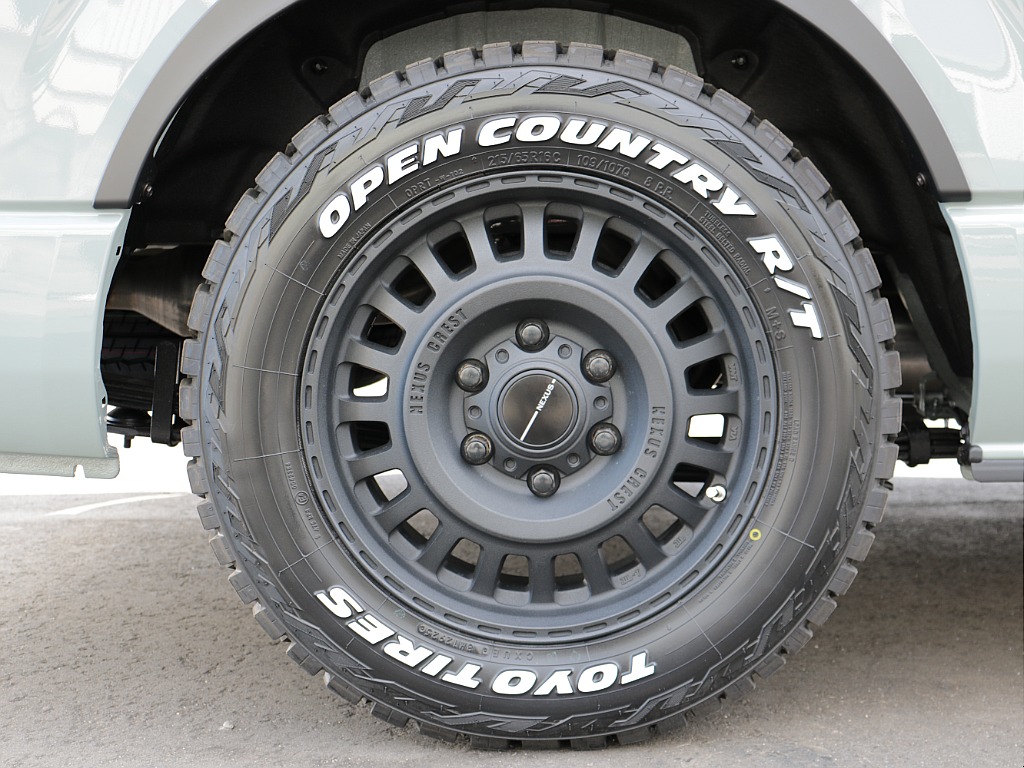 ネクサスクレスト　NC-1　16インチAW＆オープンカントリーRTタイヤの組み合わせがかっこいいですね♪