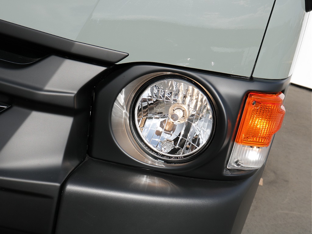 Reクラシック丸目装備済みで御座います！雰囲気が段違いになりお洒落度もアップ♪