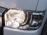 LEDヘッドライト装着済み！！夜間走行や暗い道でも明るく照らしてくれるので安心して運転していただけます♪