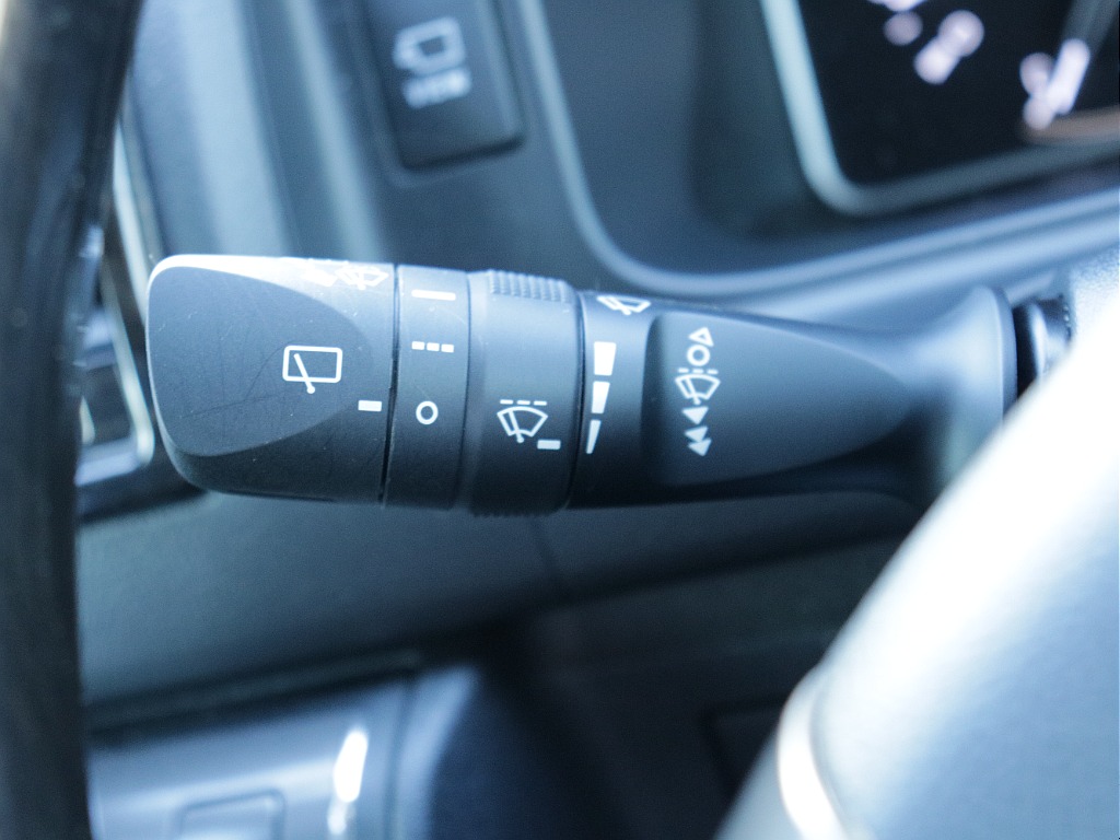 トヨタ ハイエースバン(55枚目)