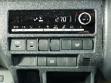エアコンなどのパネルも変わりUSBソケットなども付いております♪