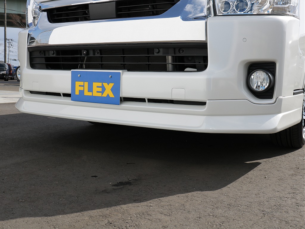 オリジナルデルフィーノラインフロントスポイラー装着！！フェイスが一気に引き締まりかっこよさが一段とアップします♪