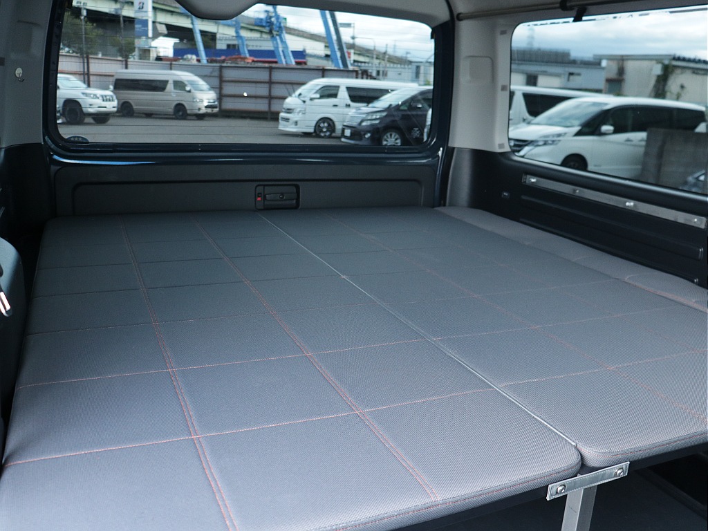 トヨタ ハイエースバン(30枚目)