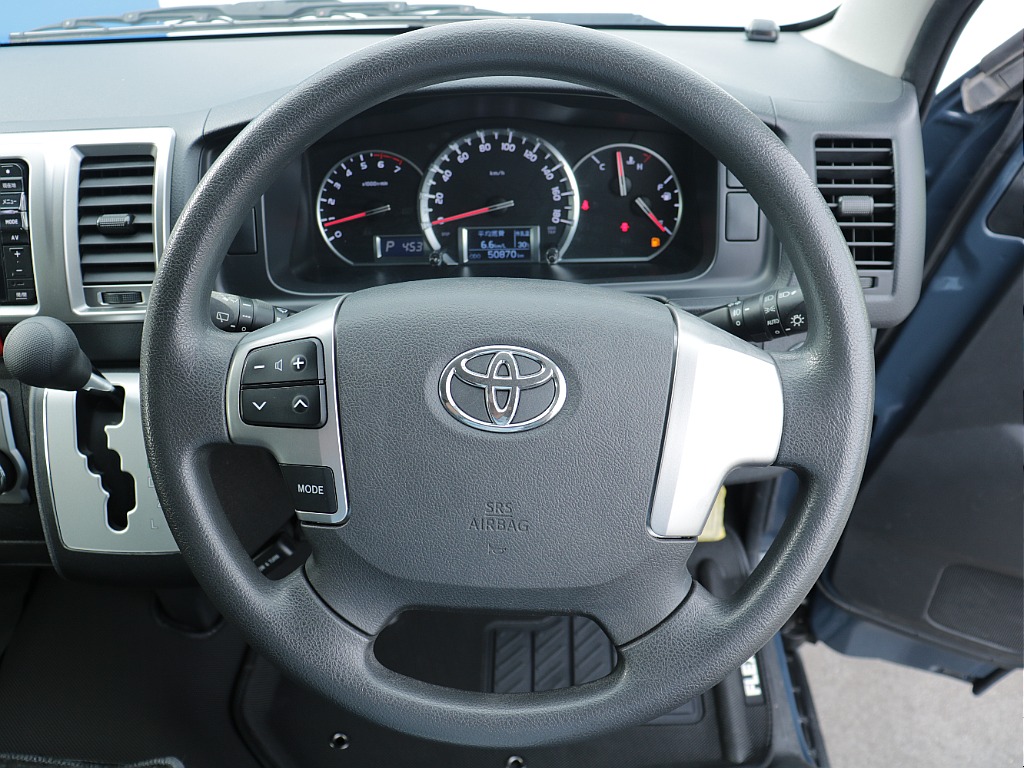 トヨタ ハイエースバン(48枚目)